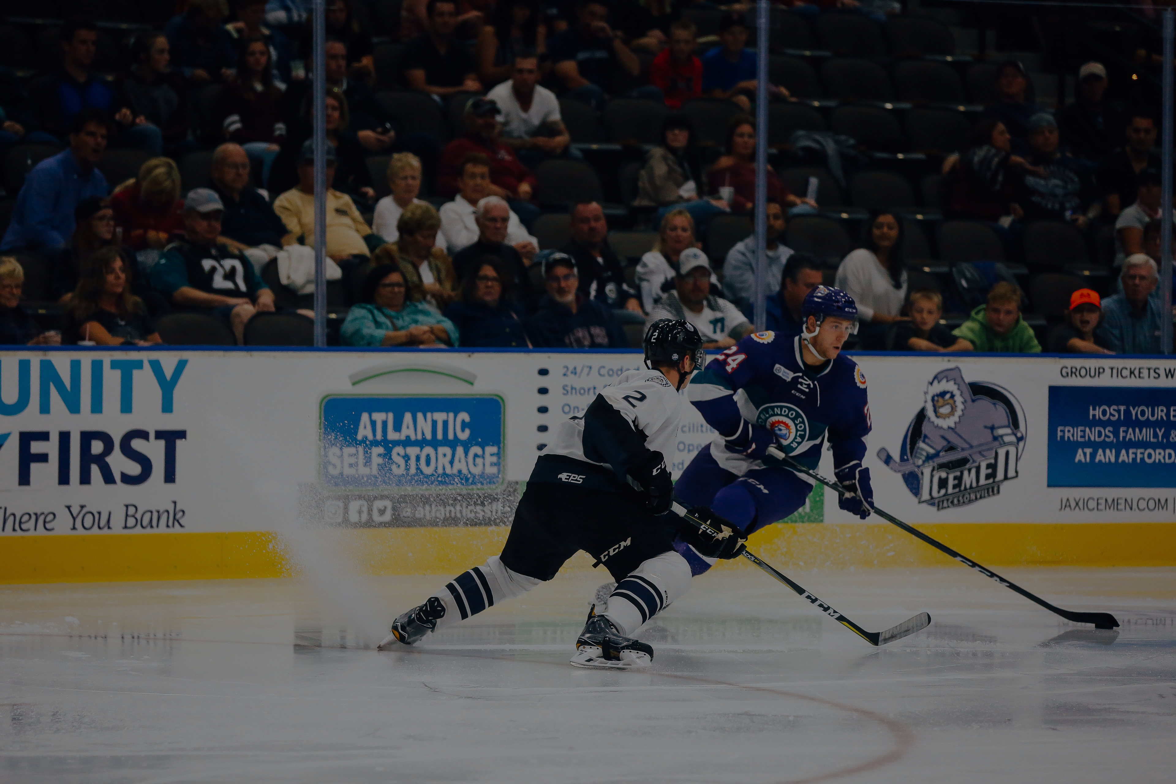 ICE-HOCKEY